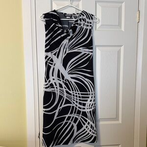 Elegant Black and Gray Patterned Dress